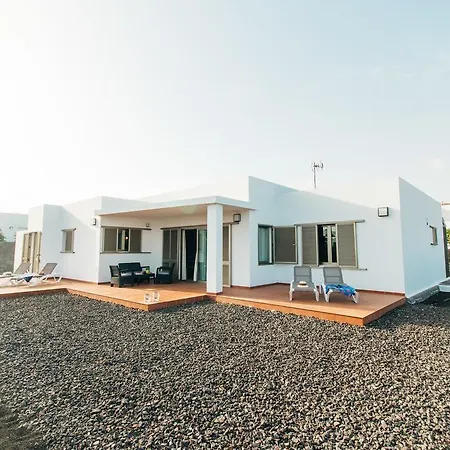 Villa Namaste - *